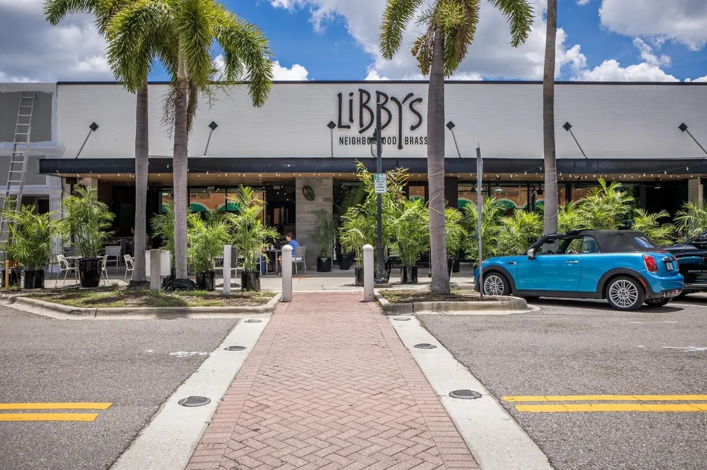 1856 Hyde Park Street Sarasota FL 34239