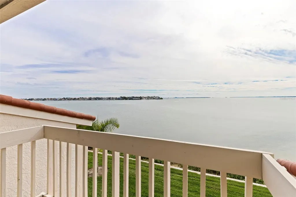 5668 Escondida Boulevard S St Petersburg FL 33715
