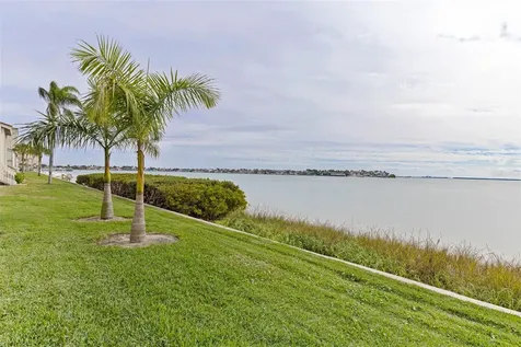 5668 Escondida Boulevard S St Petersburg FL 33715