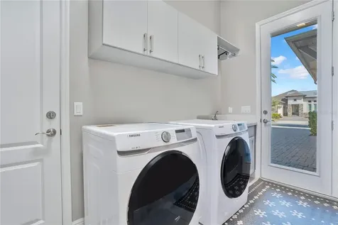 8670 Hata Street Orlando FL 32827