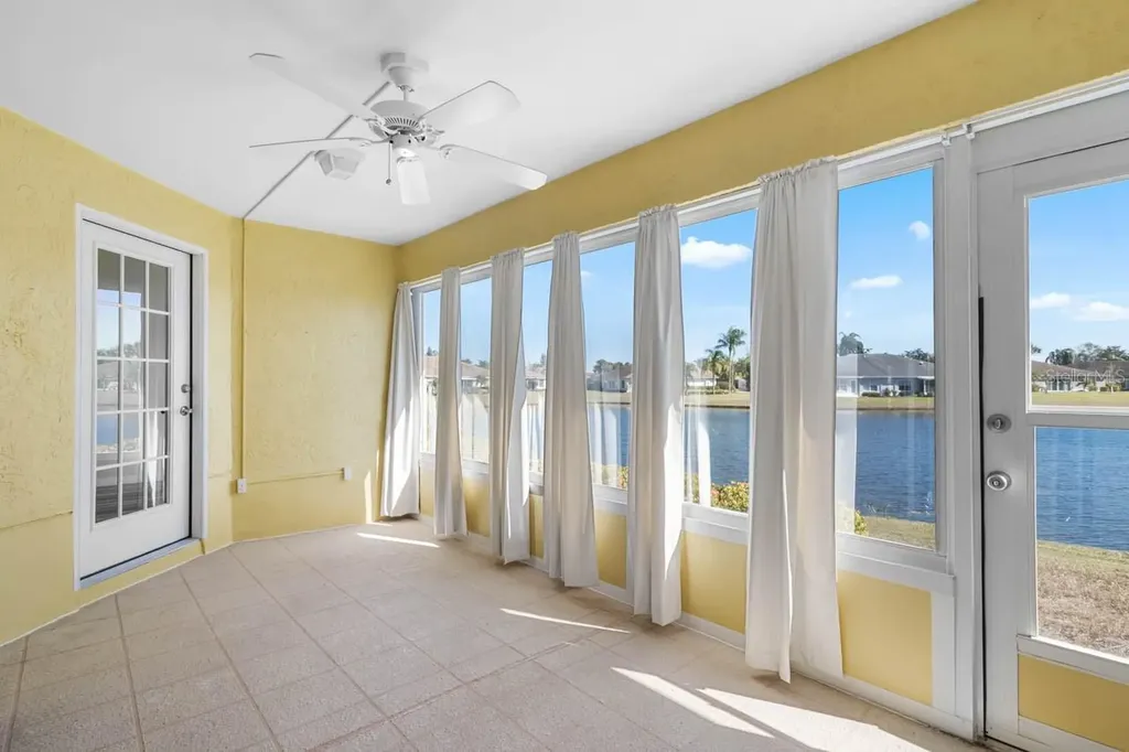 811 Staffordshire Lane Sun City Center FL 33573