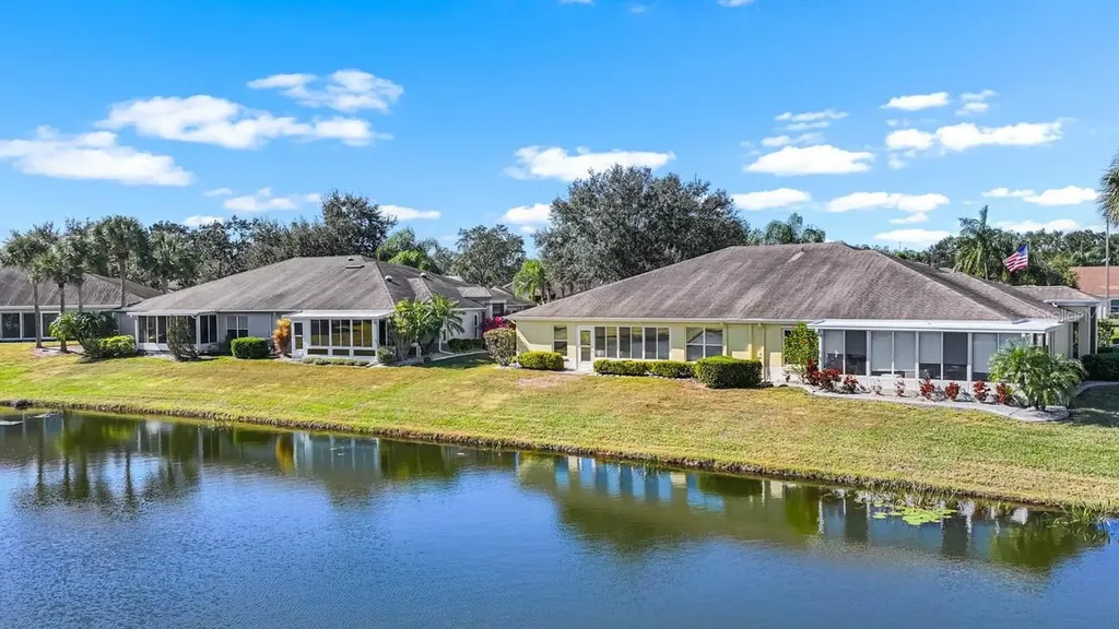 811 Staffordshire Lane Sun City Center FL 33573