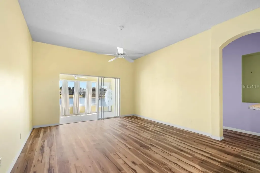 811 Staffordshire Lane Sun City Center FL 33573