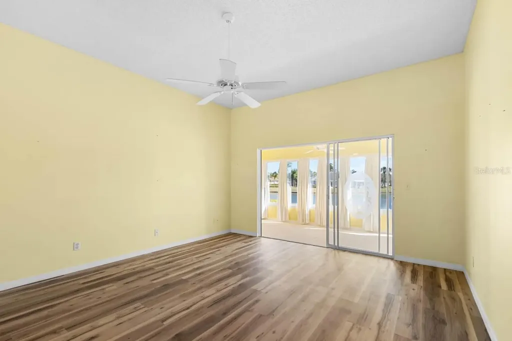 811 Staffordshire Lane Sun City Center FL 33573