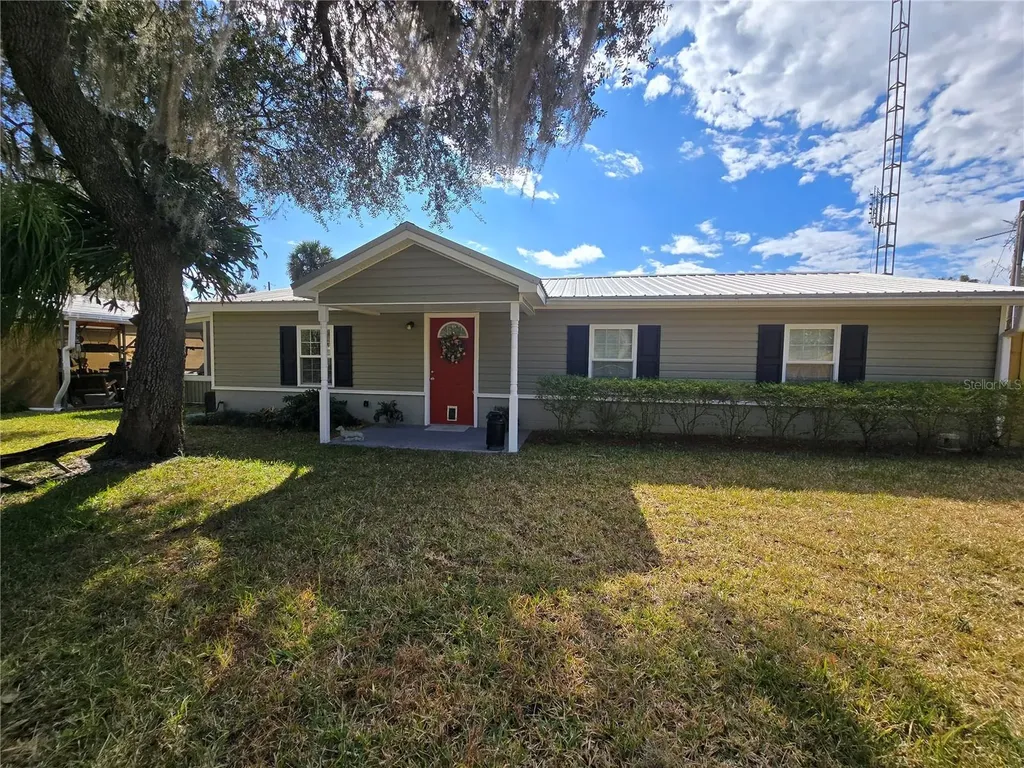 55135 5th Street Astor FL 32102
