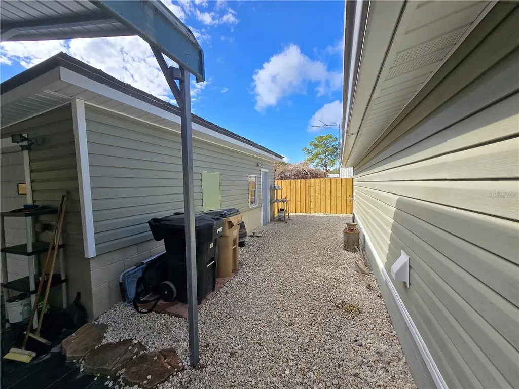 55135 5th Street Astor FL 32102