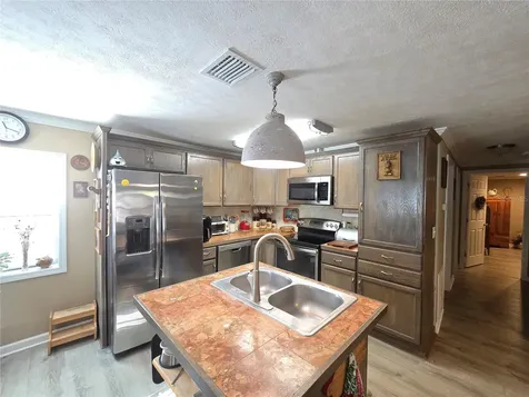 55135 5th Street Astor FL 32102