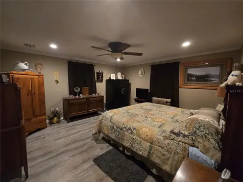 55135 5th Street Astor FL 32102
