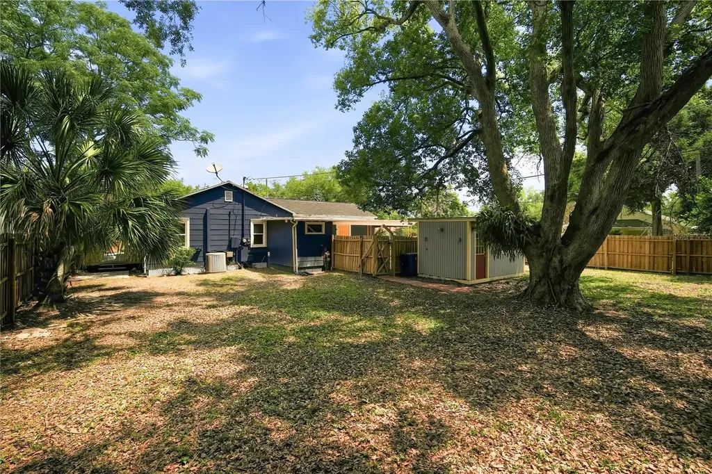 1419 E Jean Street Tampa FL 33604