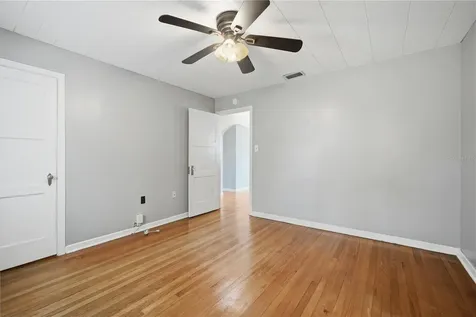 1419 E Jean Street Tampa FL 33604