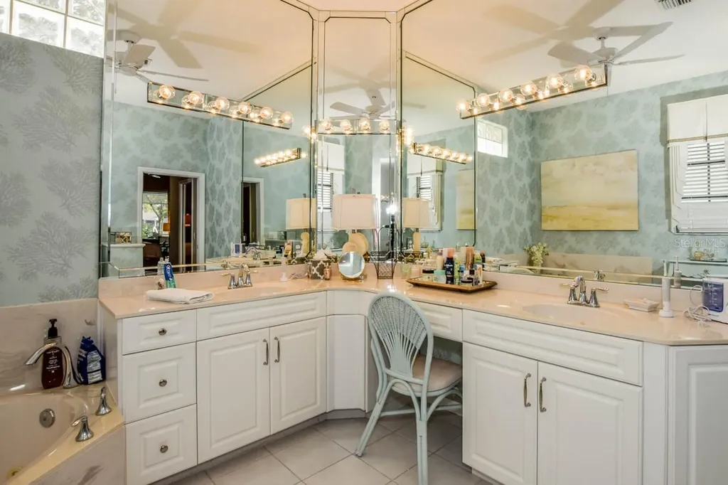 429 Tremingham Way Venice FL 34293