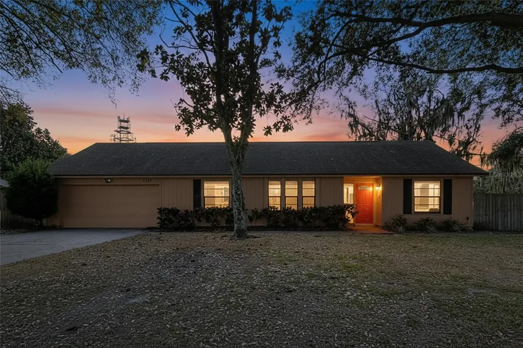 2205 Roslyn Lane Lakeland FL 33812