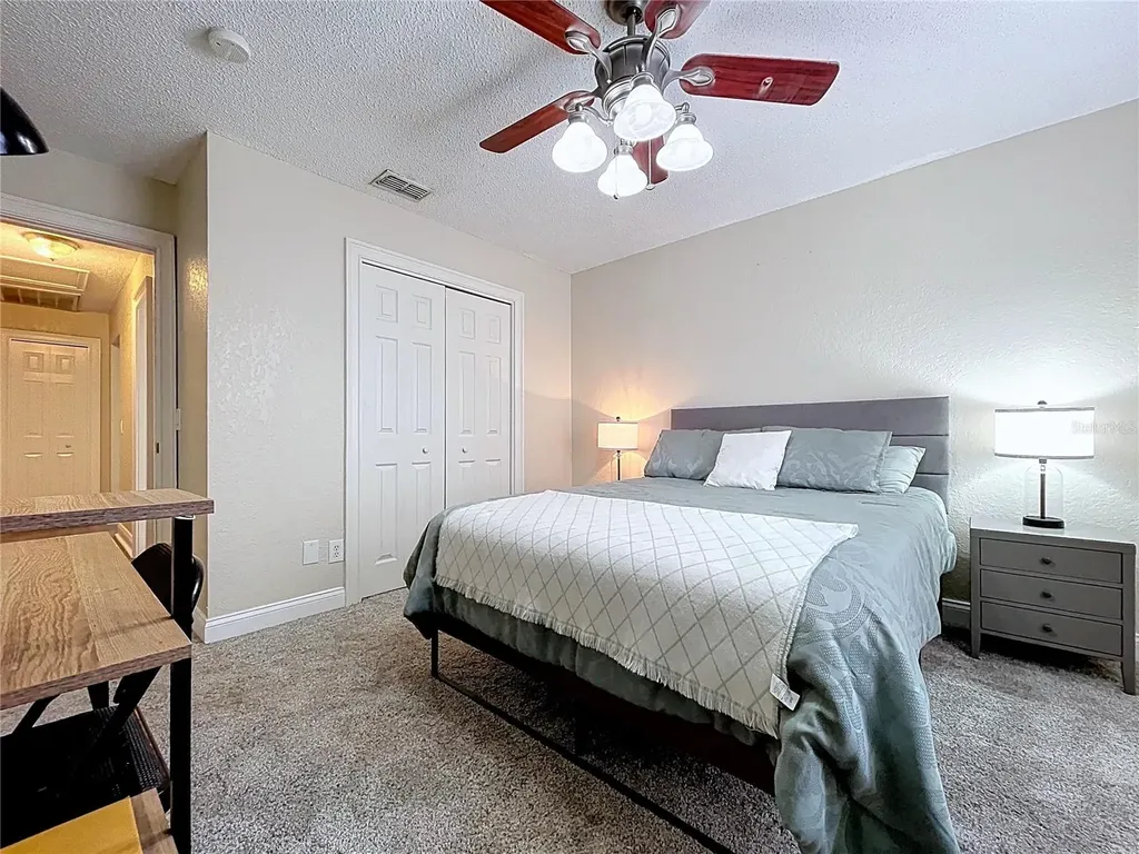 2205 Roslyn Lane Lakeland FL 33812