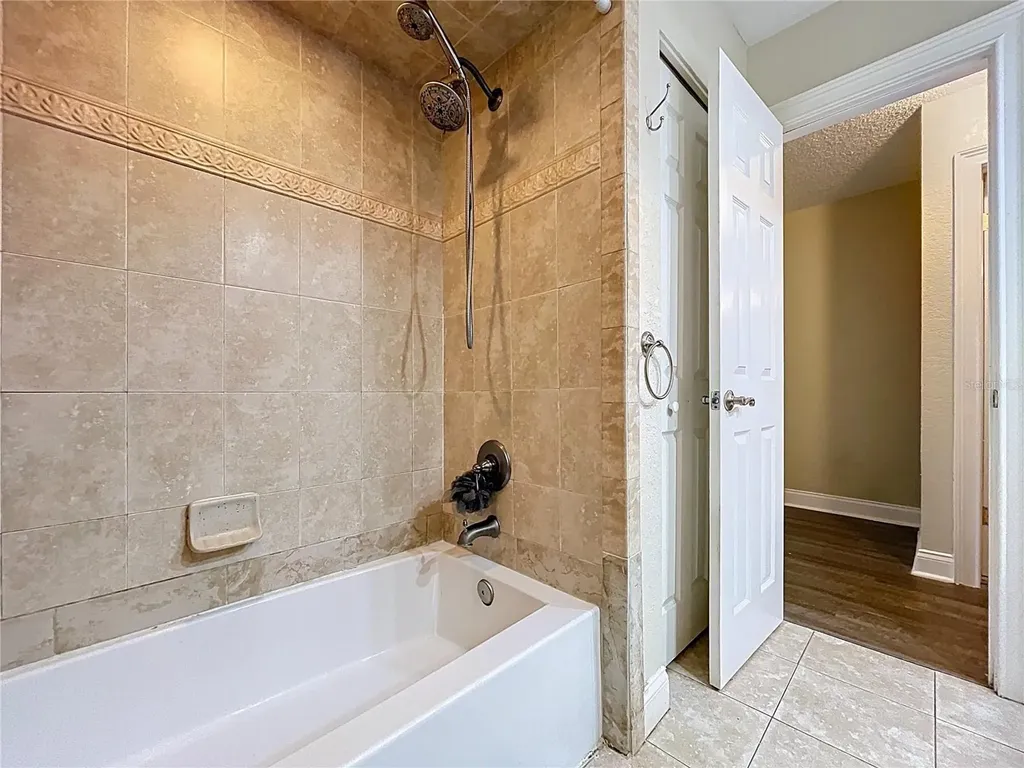 2205 Roslyn Lane Lakeland FL 33812