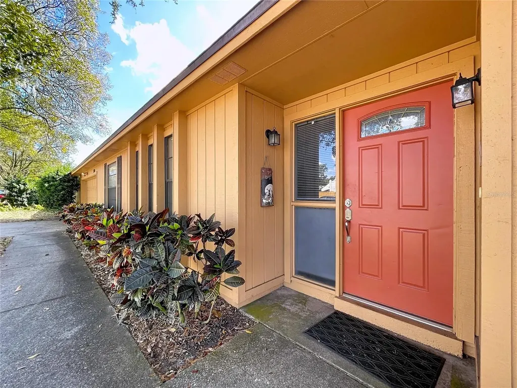 2205 Roslyn Lane Lakeland FL 33812