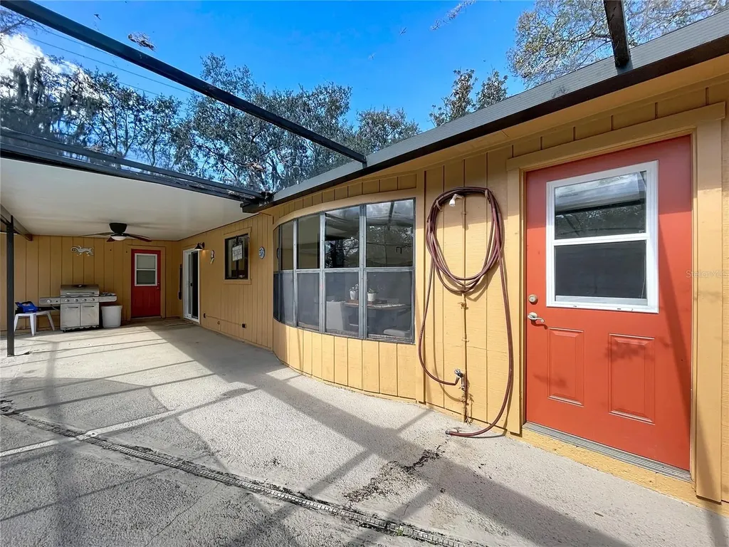 2205 Roslyn Lane Lakeland FL 33812