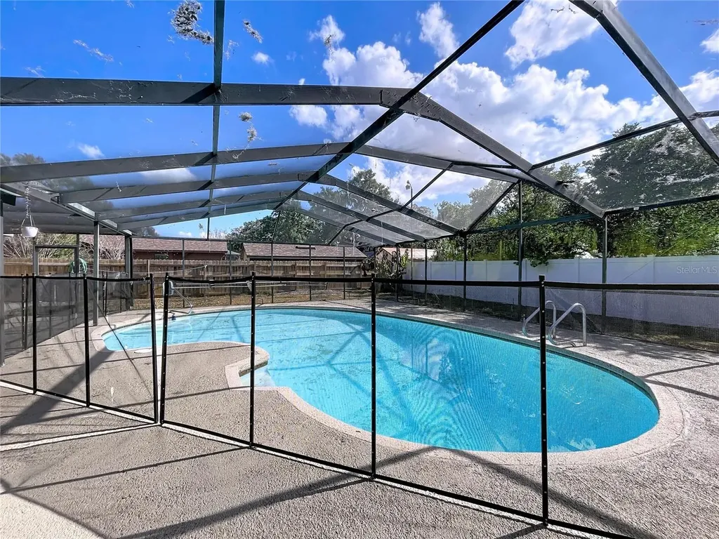 2205 Roslyn Lane Lakeland FL 33812