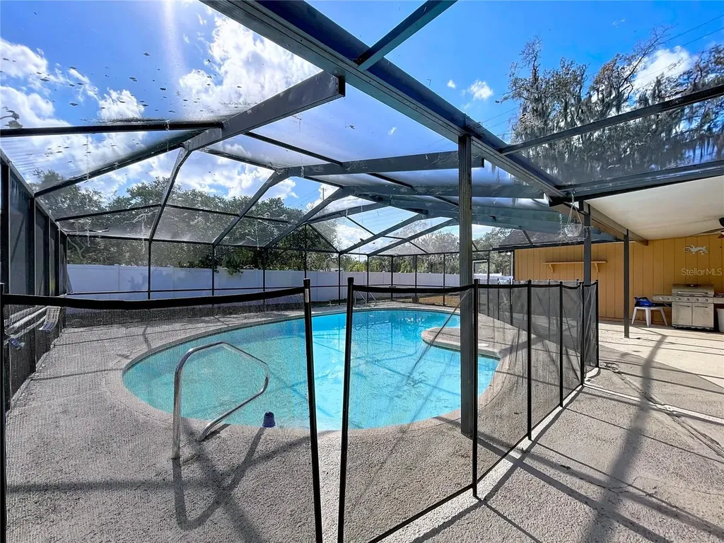 2205 Roslyn Lane Lakeland FL 33812