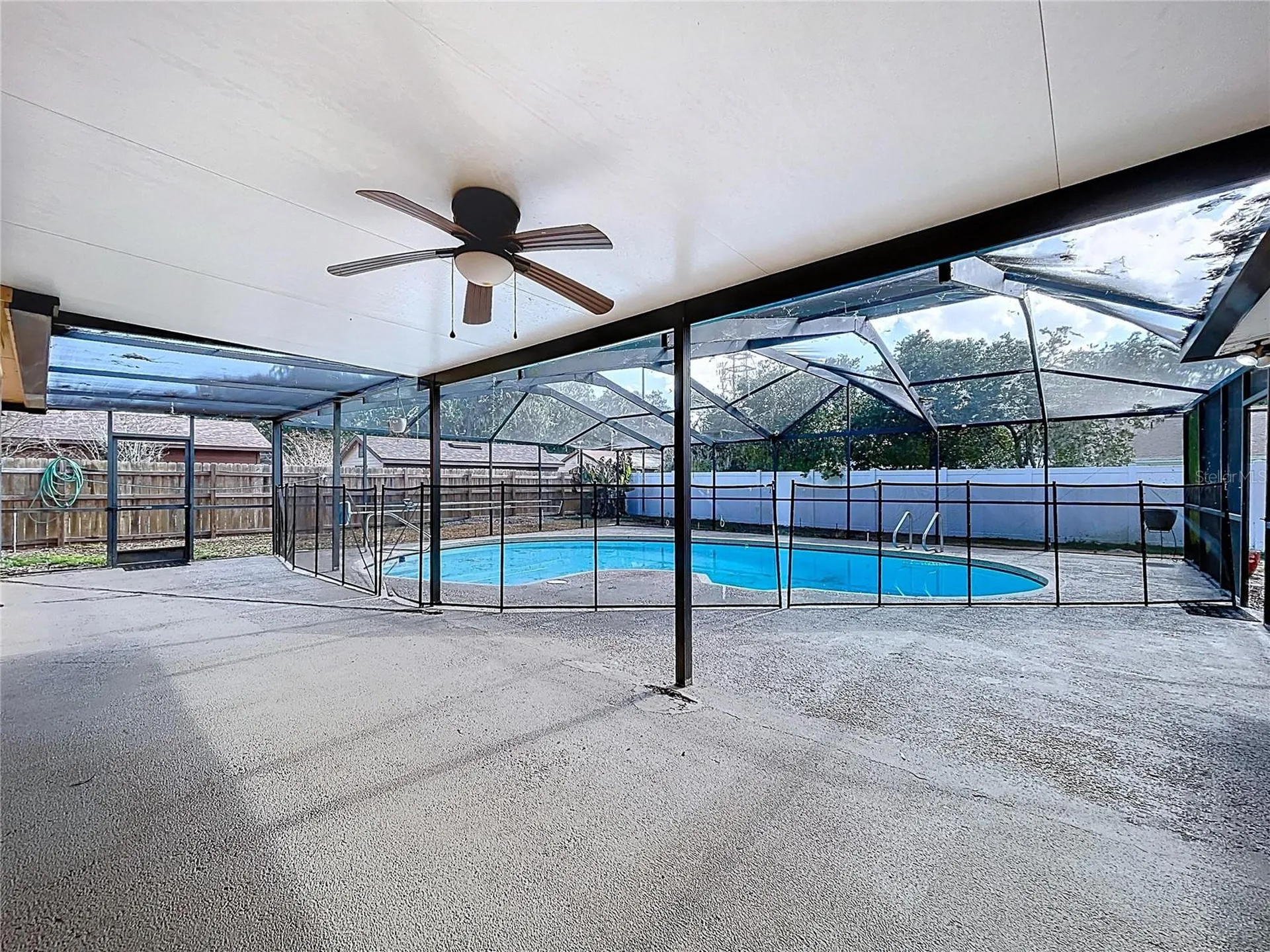 2205 Roslyn Lane Lakeland FL 33812
