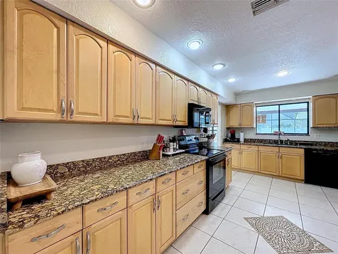 2205 Roslyn Lane Lakeland FL 33812