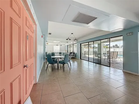 7321 Central Avenue St Petersburg FL 33710