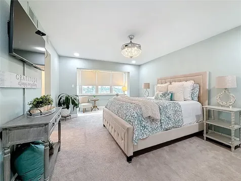 7321 Central Avenue St Petersburg FL 33710