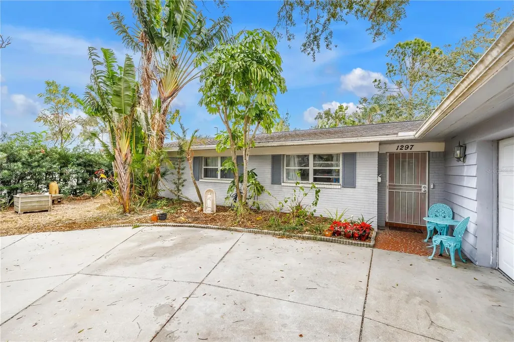 1297 Eden Isle Boulevard NE St Petersburg FL 33704