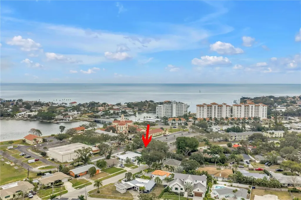1297 Eden Isle Boulevard NE St Petersburg FL 33704