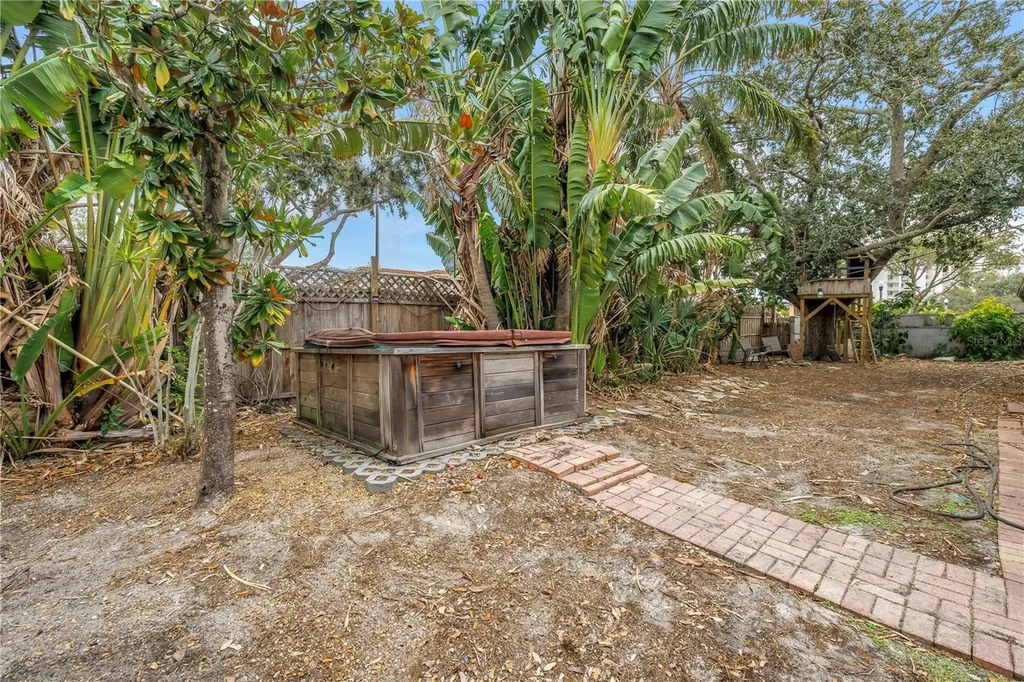 1297 Eden Isle Boulevard NE St Petersburg FL 33704