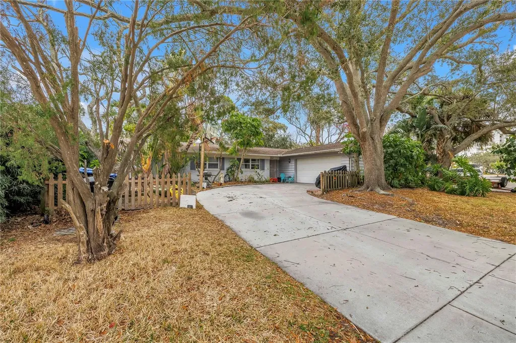 1297 Eden Isle Boulevard NE St Petersburg FL 33704