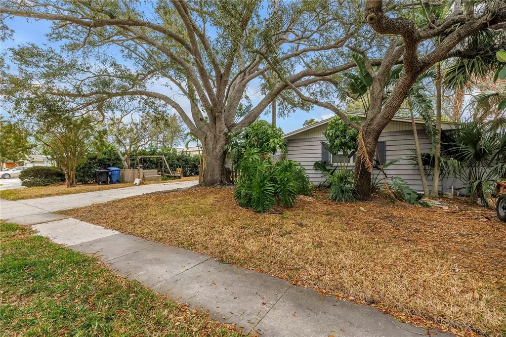 1297 Eden Isle Boulevard NE St Petersburg FL 33704