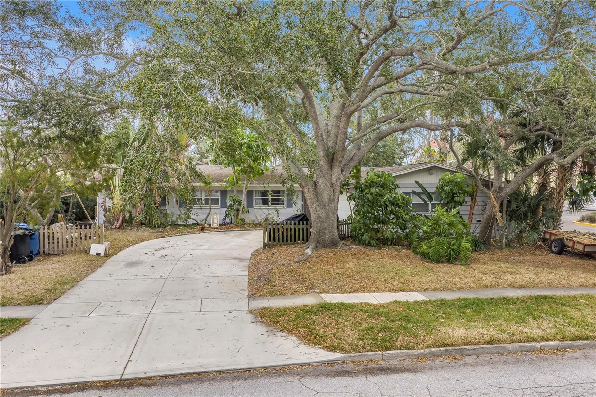 1297 Eden Isle Boulevard NE St Petersburg FL 33704