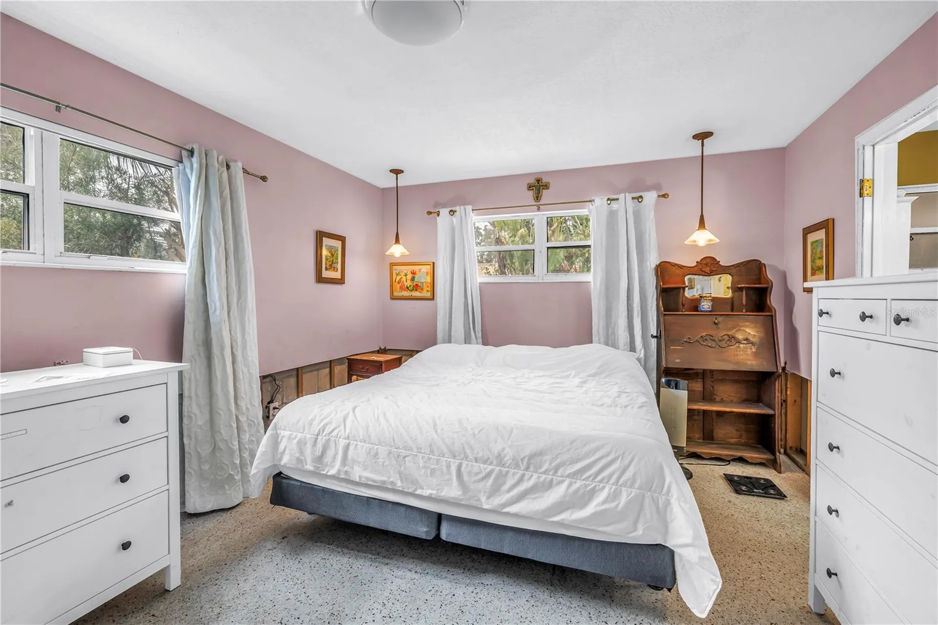 1297 Eden Isle Boulevard NE St Petersburg FL 33704