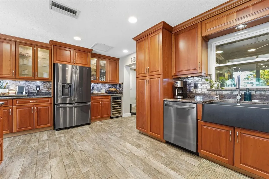 3595 Floral Drive Largo FL 33771
