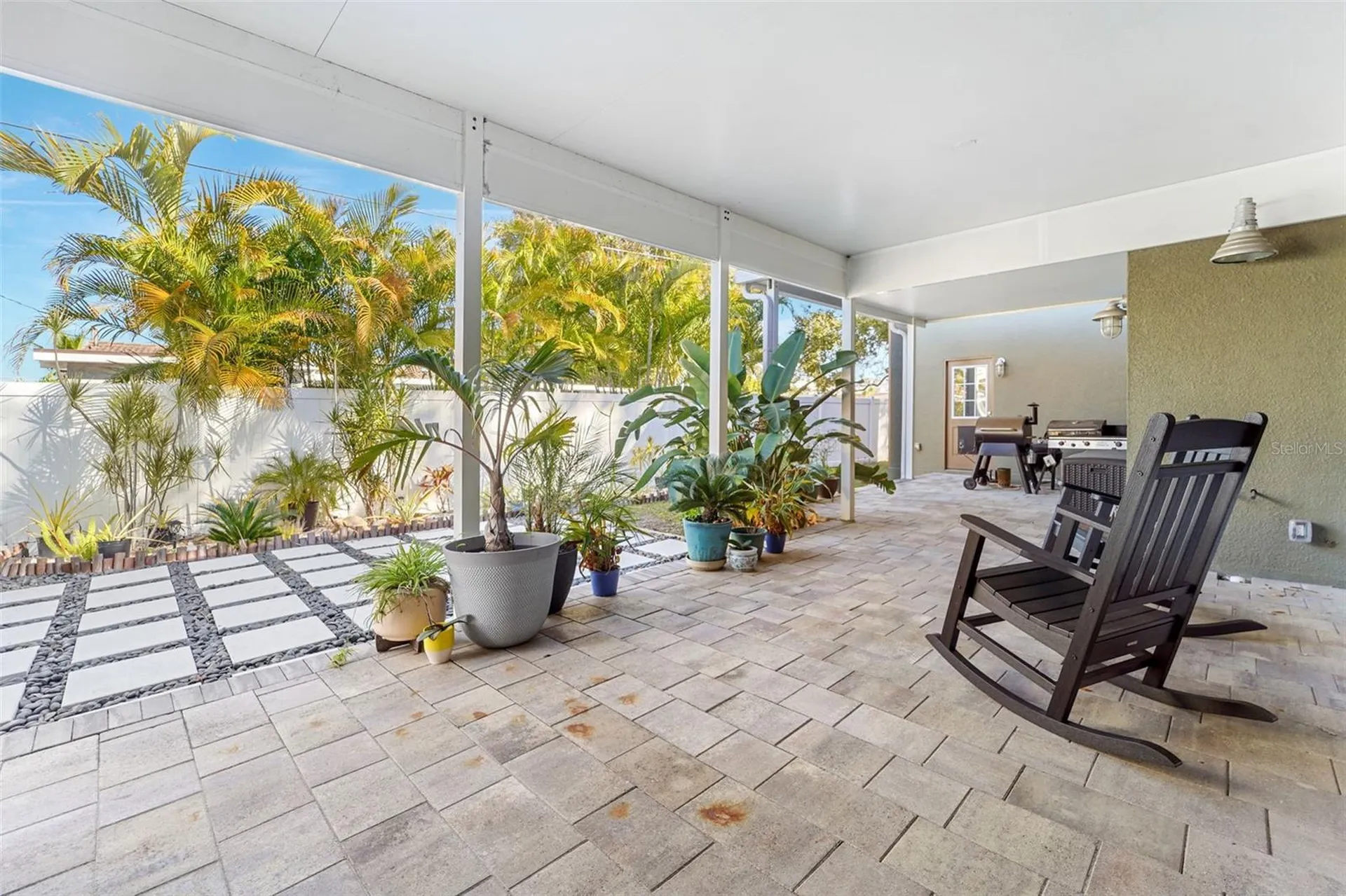 3595 Floral Drive Largo FL 33771