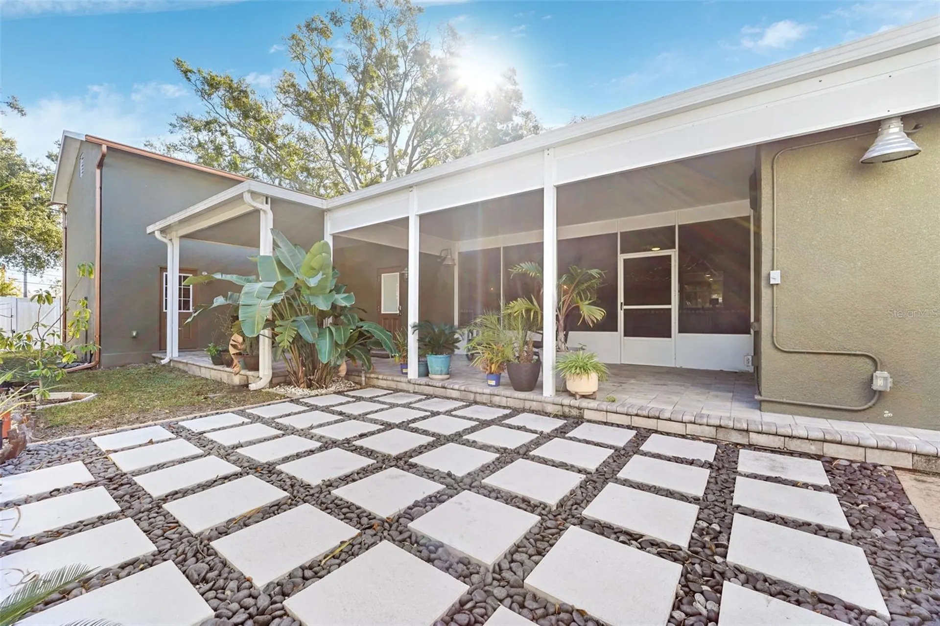 3595 Floral Drive Largo FL 33771