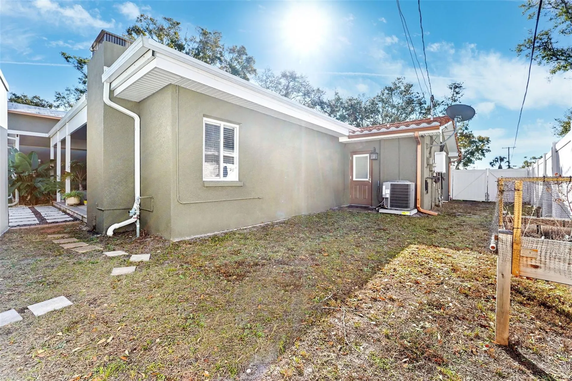 3595 Floral Drive Largo FL 33771