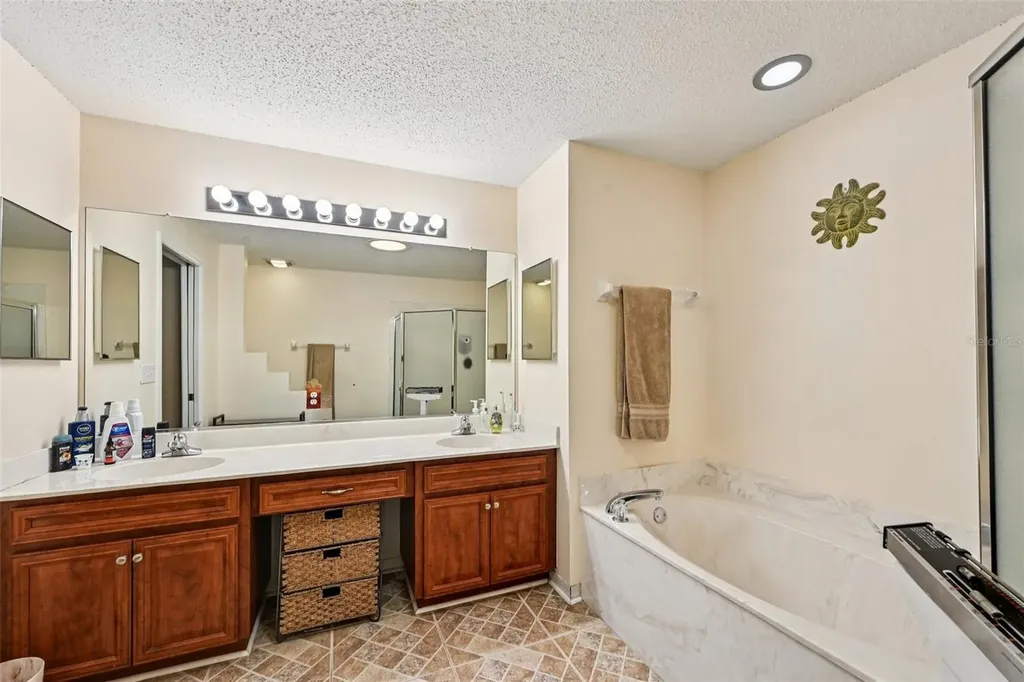 705 Tilbury Court Sun City Center FL 33573