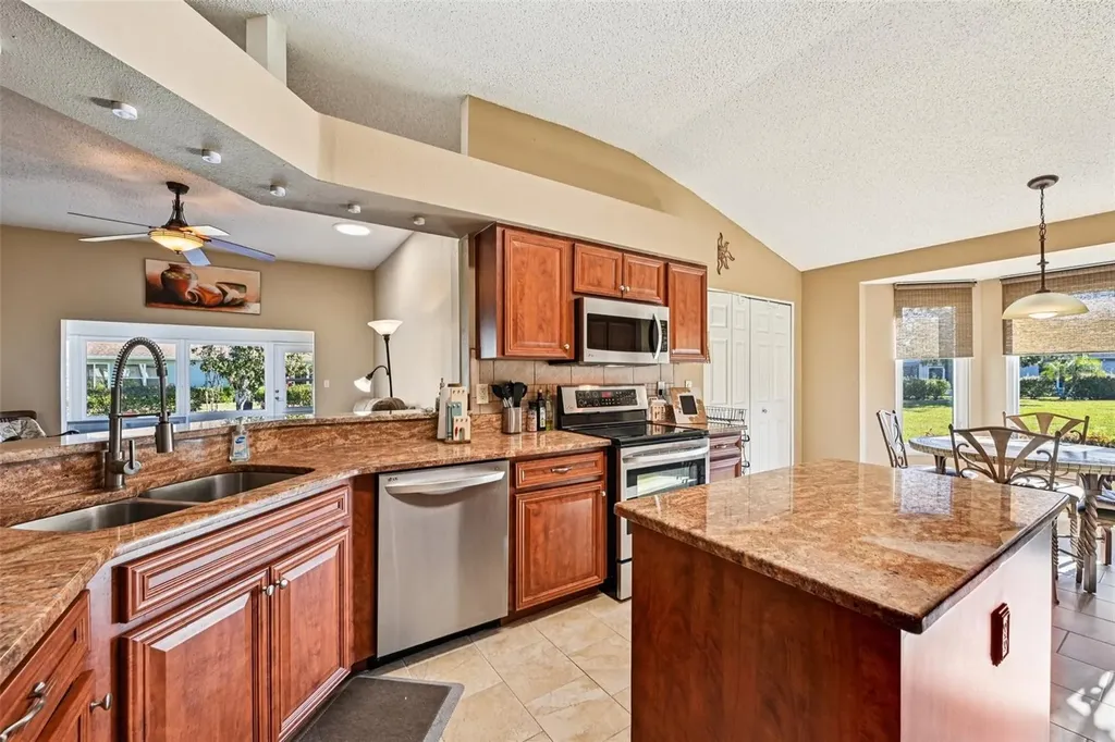 705 Tilbury Court Sun City Center FL 33573