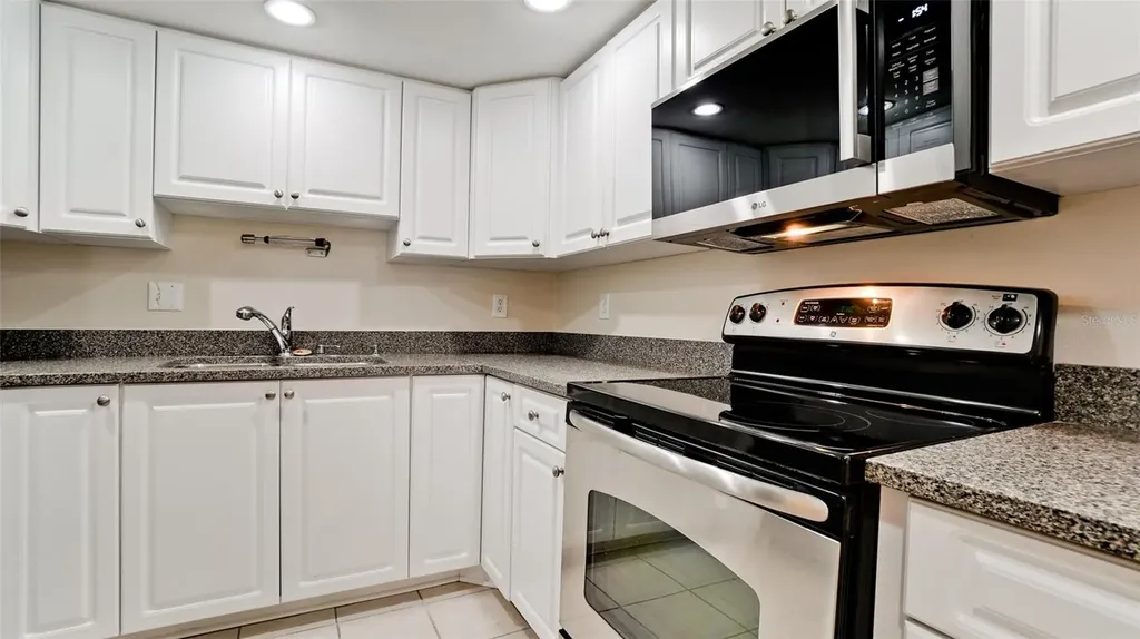 1225 56th Street W Bradenton FL 34209