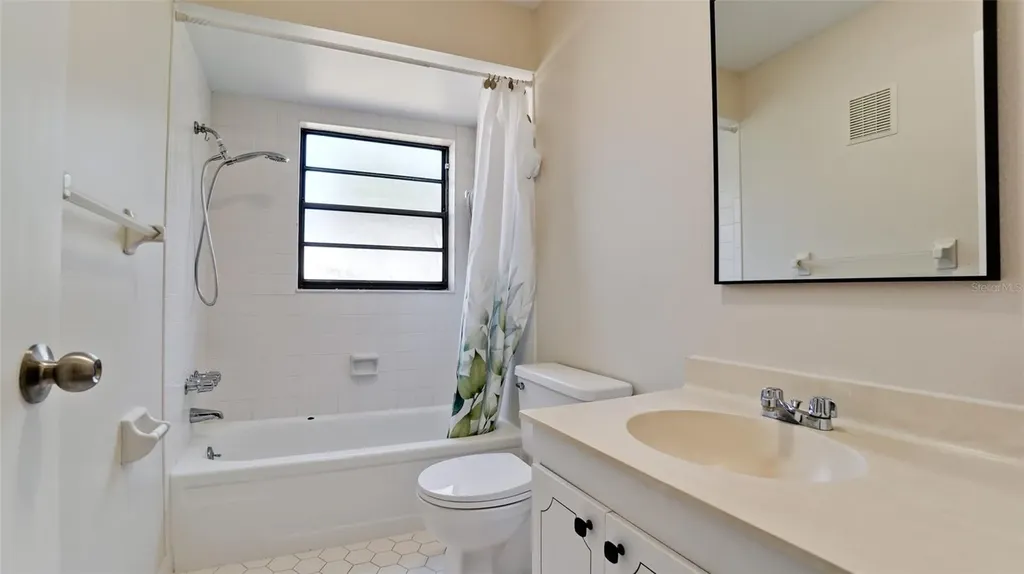 1225 56th Street W Bradenton FL 34209