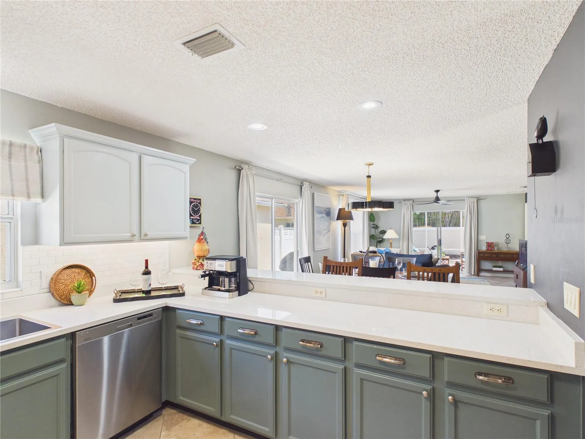 1935 Mcconnells Avenue The Villages FL 32162