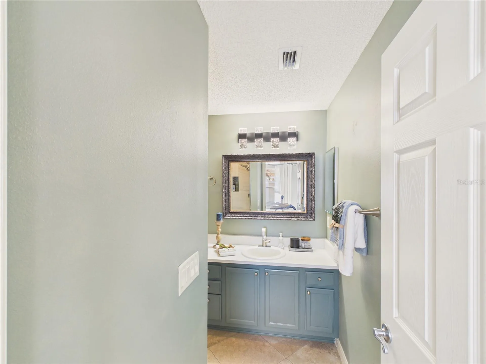 1935 Mcconnells Avenue The Villages FL 32162