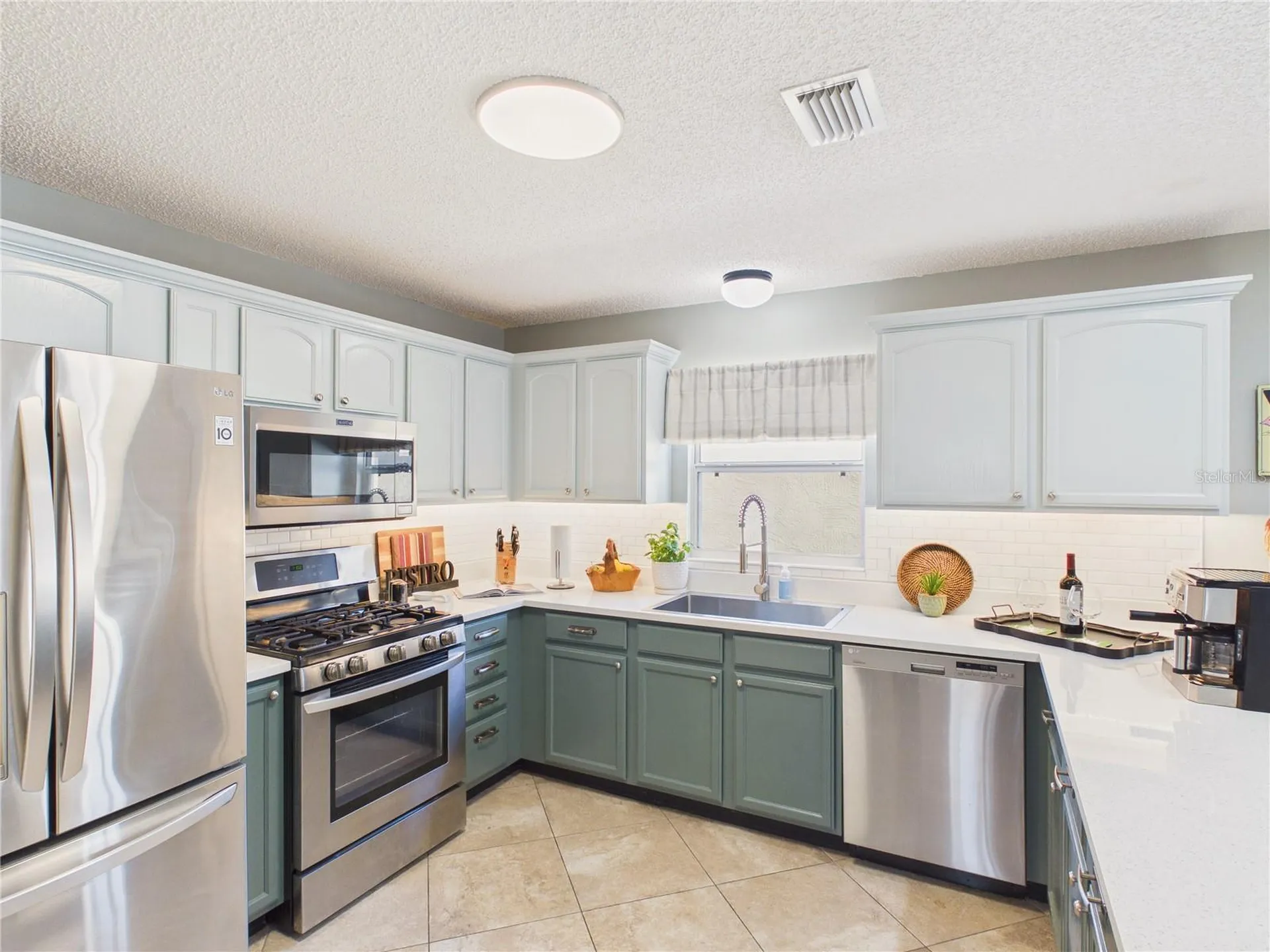 1935 Mcconnells Avenue The Villages FL 32162