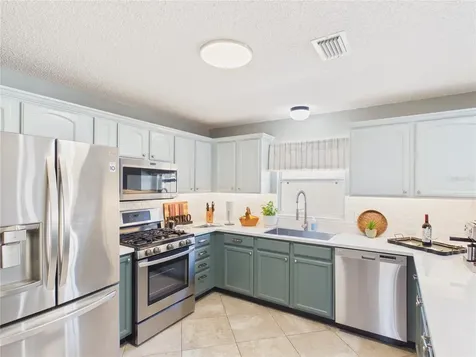 1935 Mcconnells Avenue The Villages FL 32162