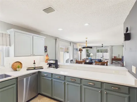 1935 Mcconnells Avenue The Villages FL 32162