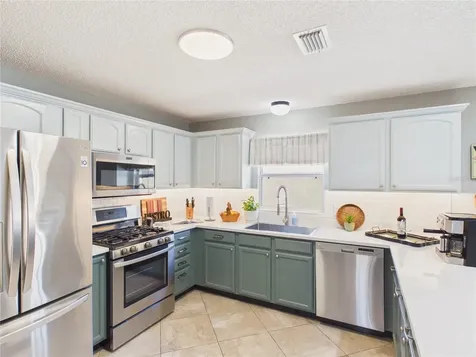 1935 Mcconnells Avenue The Villages FL 32162