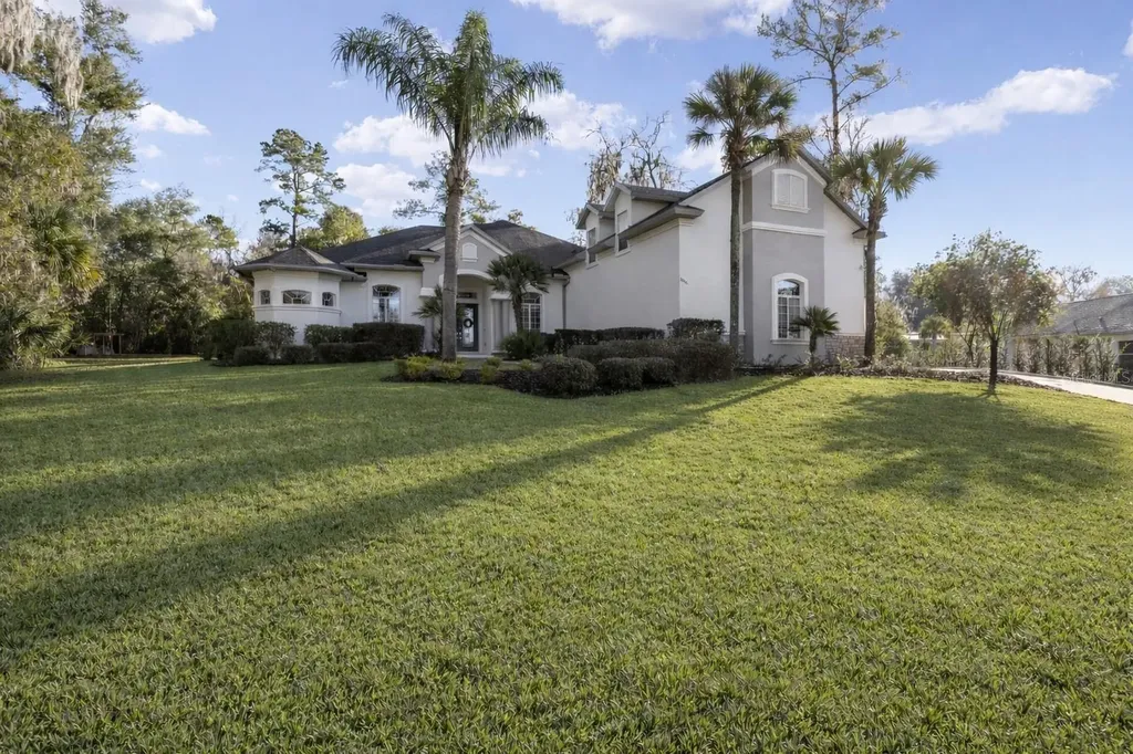 1015 SE 46th Street Ocala FL 34480