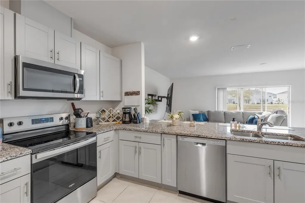 2724 Silver Canoe Drive Edgewater FL 32141