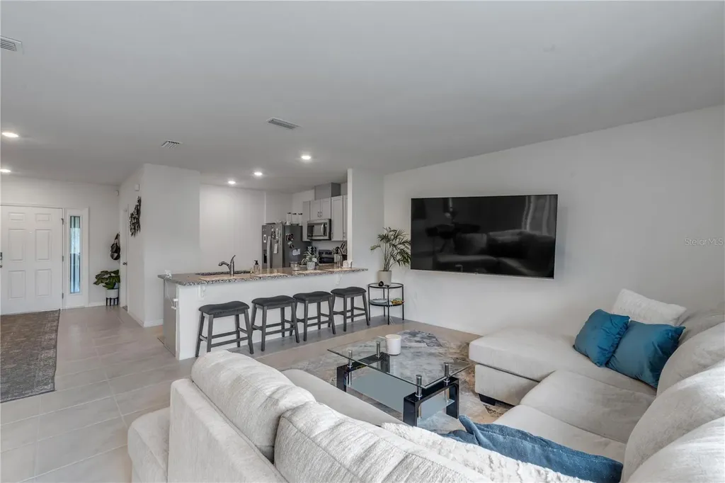 2724 Silver Canoe Drive Edgewater FL 32141